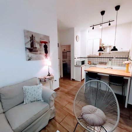 Studio Apartmant Leona With Parking Place Split Exterior foto
