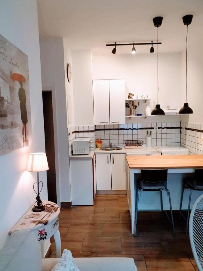Studio Apartmant Leona With Parking Place Split Exterior foto