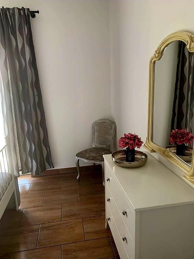 Studio Apartmant Leona With Parking Place Split Exterior foto