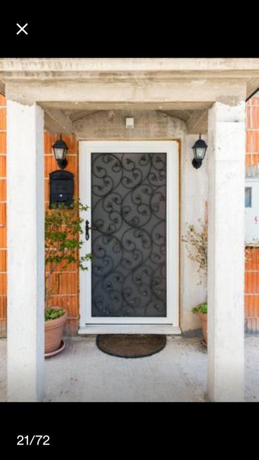 Studio Apartmant Leona With Parking Place Split Exterior foto