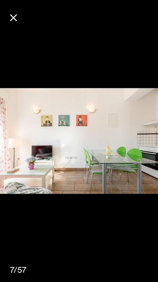 Studio Apartmant Leona With Parking Place Split Exterior foto